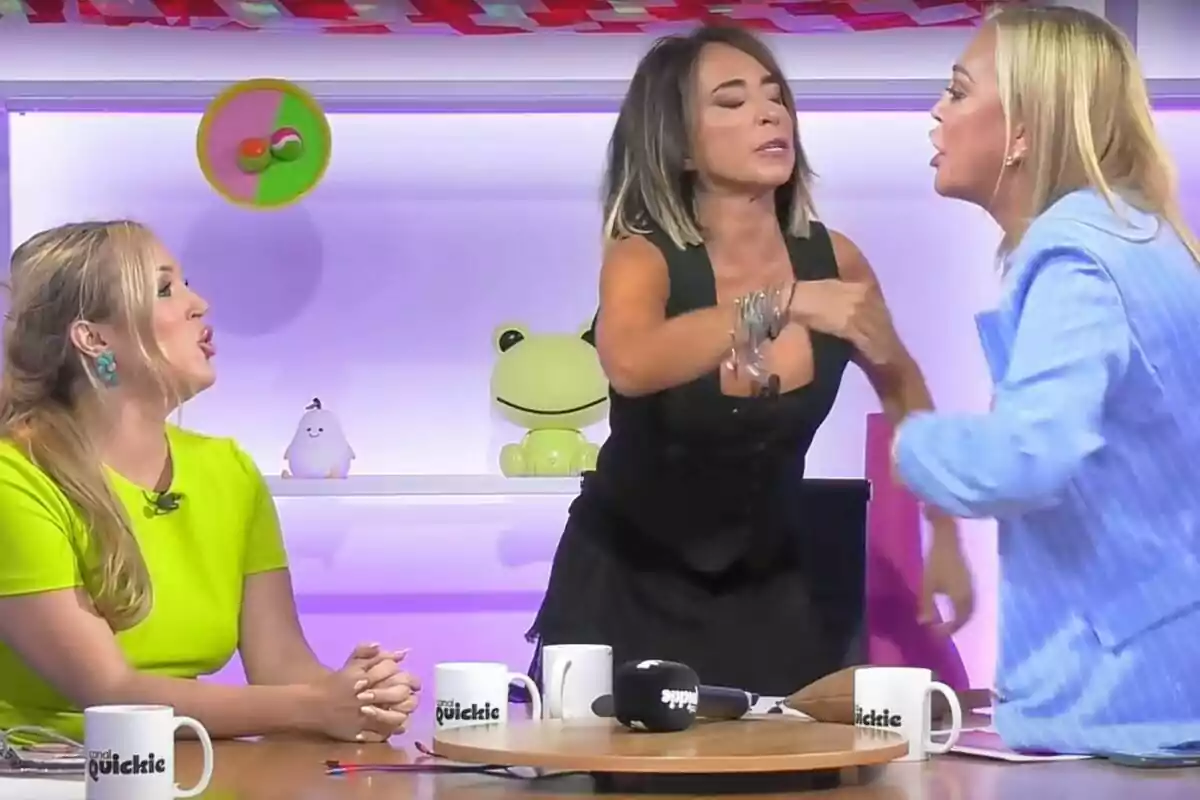 Captura del enfrentamiento en 'Ni que fuéramos' entre Marta Riesco y Belén Esteban