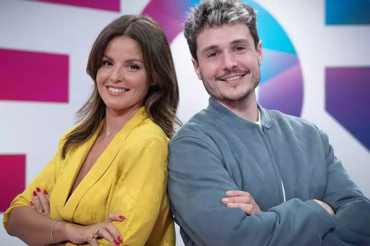 Posado de Marta Torné y Miki Núñez como presentadores de Eufòria de TV3